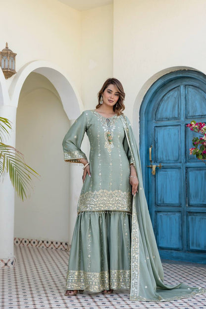Women Embroidered Kurti Plazzo Set With Dupatta
