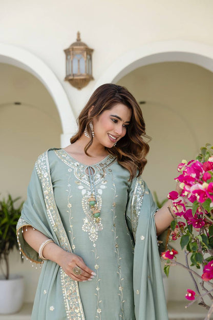 Women Embroidered Kurti Plazzo Set With Dupatta