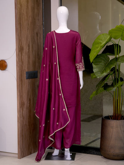 Stylish Kurti With Sarara And Dupatta Set